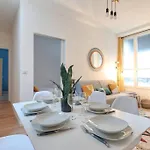 CVA Large apartment in République - 6P